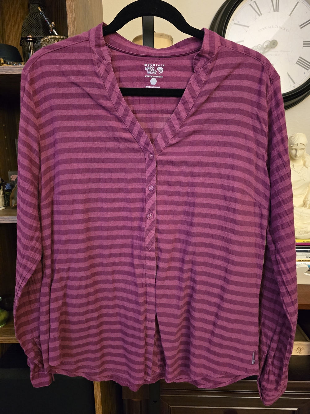 Mountain Hardwear Plum Striped Henley Lightweight Outdoor Top Size 12 - Picture 2 of 6